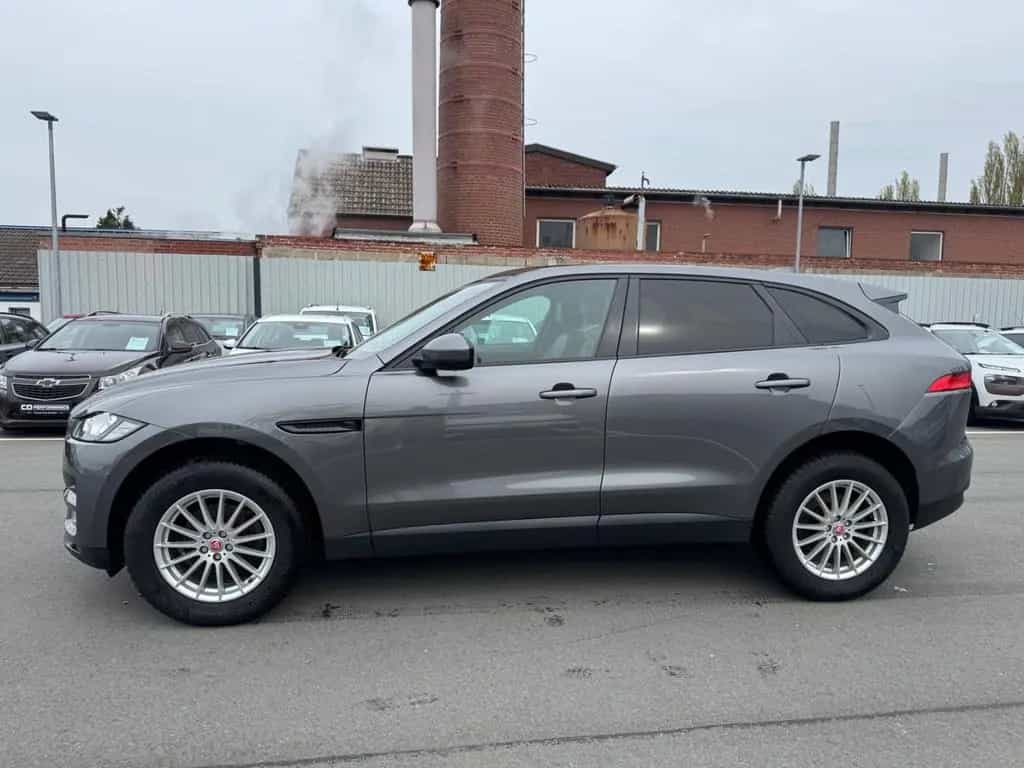 Jaguar F-Pace F-PACE *PRESTIGE*DEFEKT*LÄUFT UNRUHIG 08/2017-photo-3