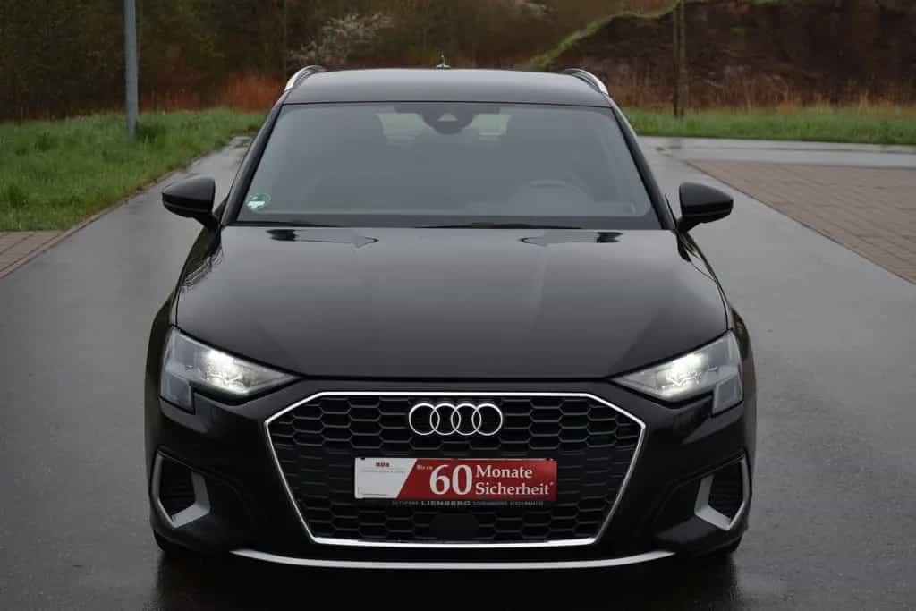 Audi A3 30TFSI Sportback*S-Tronic*LED*Kamera*SHZ*Lane 05/2022-photo-1