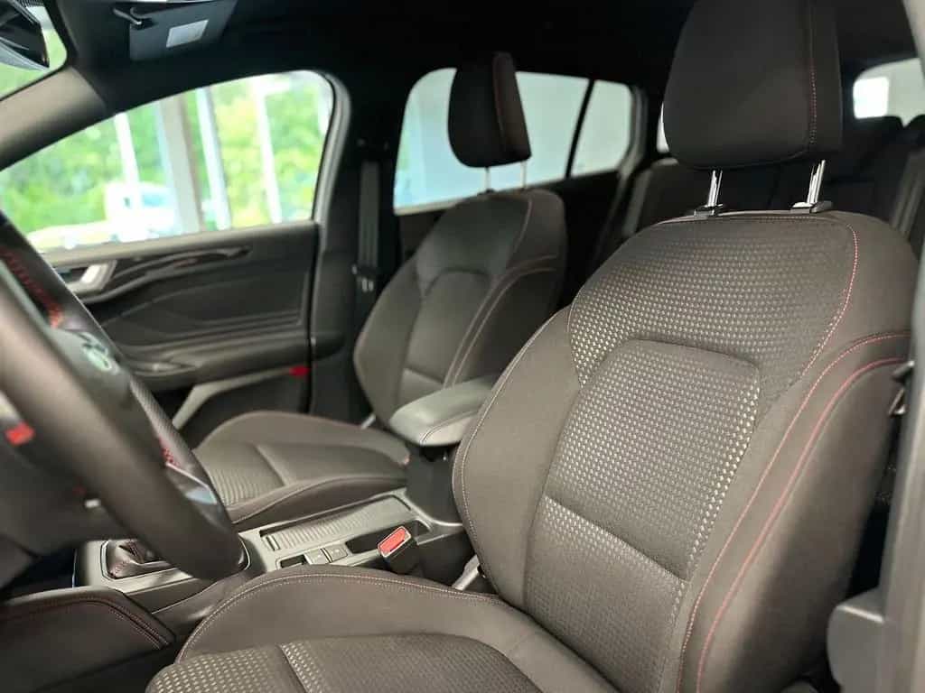 Ford Focus ST-Line X *LED*NAVI*DAB*SHZ* 04/2023-photo-13