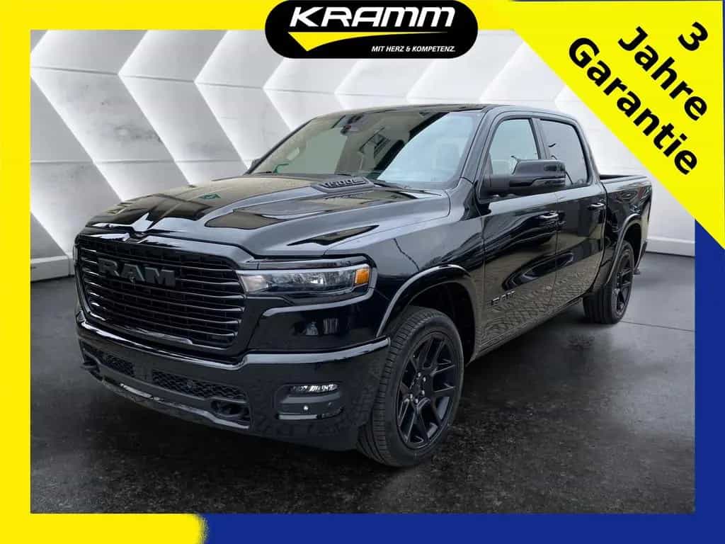 Dodge RAM 1500 Laramie Night Premium Crew Cab HUD AHK null-photo-1