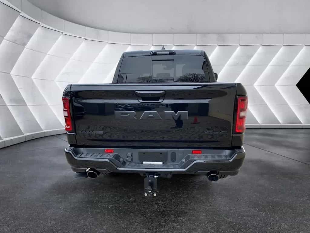 Dodge RAM 1500 Laramie Night Premium Crew Cab HUD AHK null-photo-5