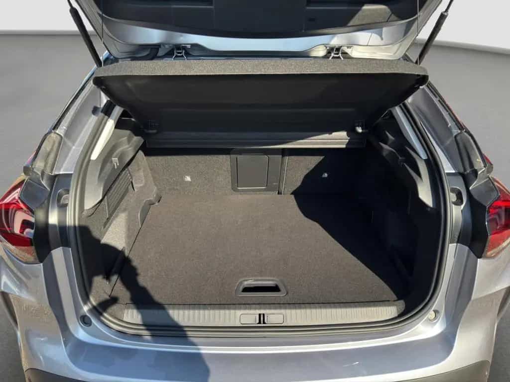 Citroën C4 Pure Tech 130 S&S EAT8 MAX Elektrisches Schie 03/2024-photo-17