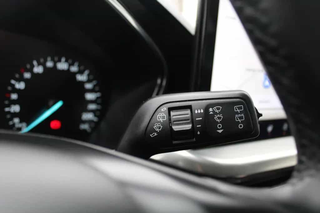 Ford Focus Limo. Titanium - Winterpaket 04/2022-photo-12