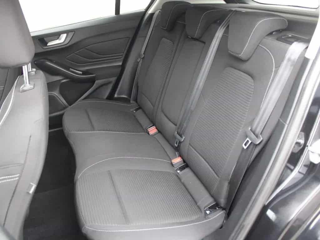 Ford Focus Limo. Titanium - Winterpaket 04/2022-photo-14
