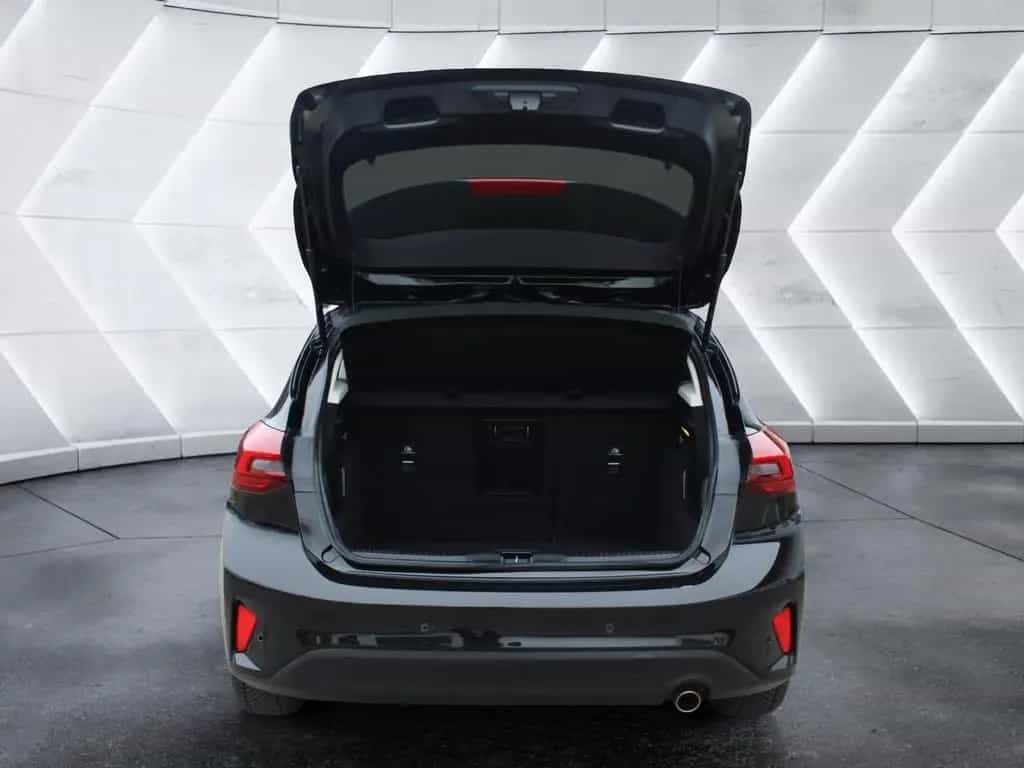 Ford Focus Limo. Titanium - Winterpaket 04/2022-photo-16