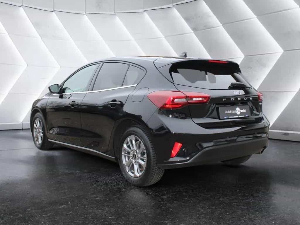 Ford Focus Limo. Titanium - Winterpaket 04/2022-photo-2
