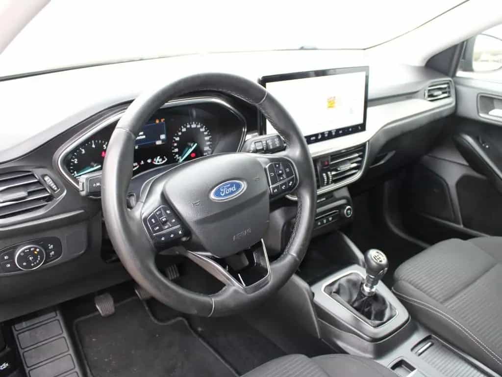 Ford Focus Limo. Titanium - Winterpaket 04/2022-photo-4