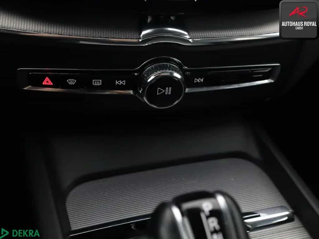 Volvo XC60 XC 60 2.0 T4 R DESIGN STANDHZ,HUD,21ZOLL,KEYLESS 08/2020-photo-21