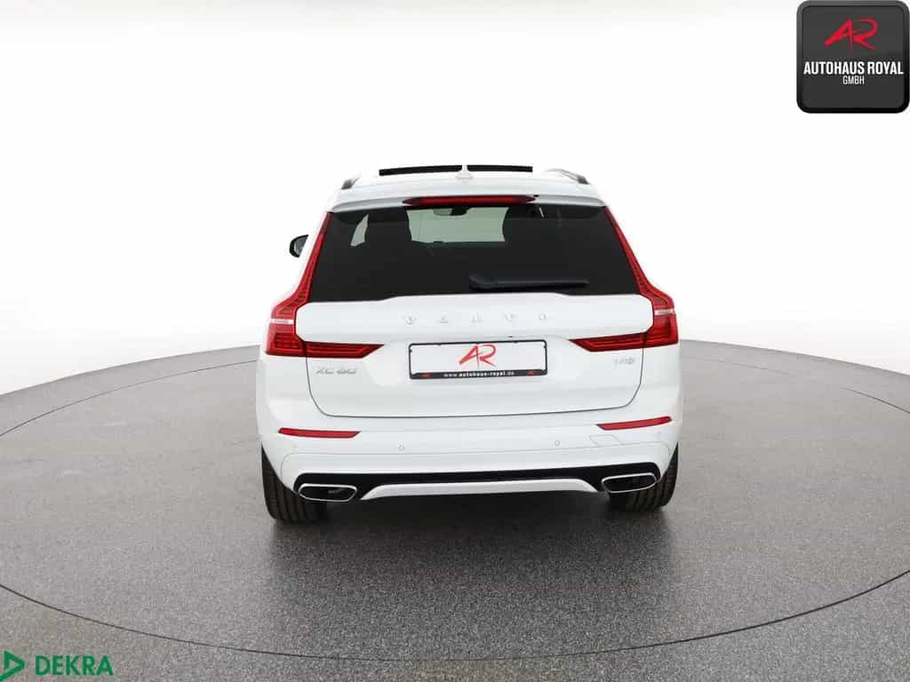 Volvo XC60 XC 60 2.0 T4 R DESIGN STANDHZ,HUD,21ZOLL,KEYLESS 08/2020-photo-3