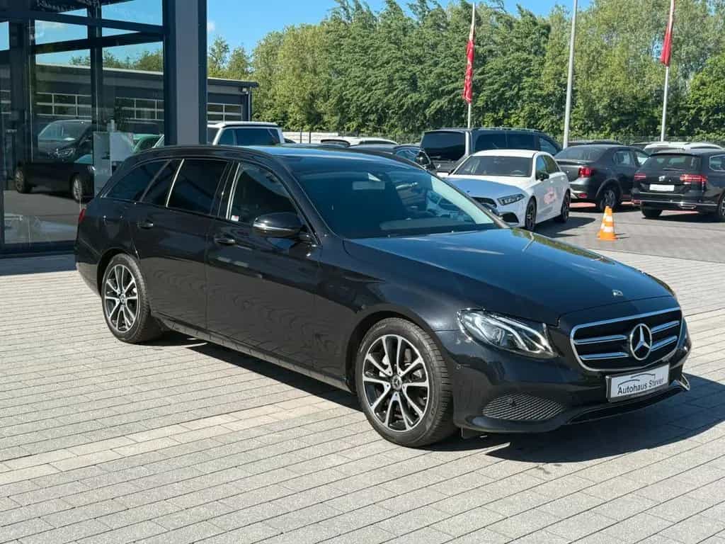 Mercedes-Benz T-Modell E 200,Navi,Sitzh. 06/2019-photo-0