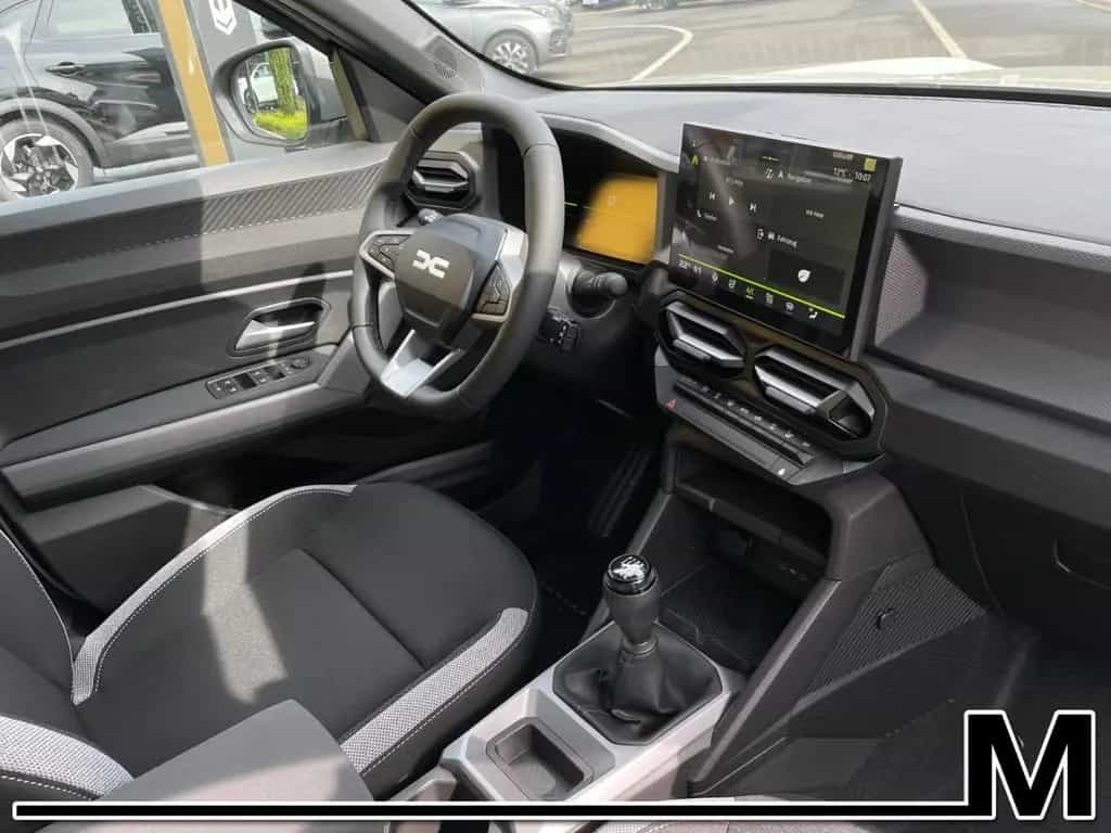 Dacia Duster Journey Mild Hybrid 140 + Winter-Plus-Pak 01/2026-photo-5