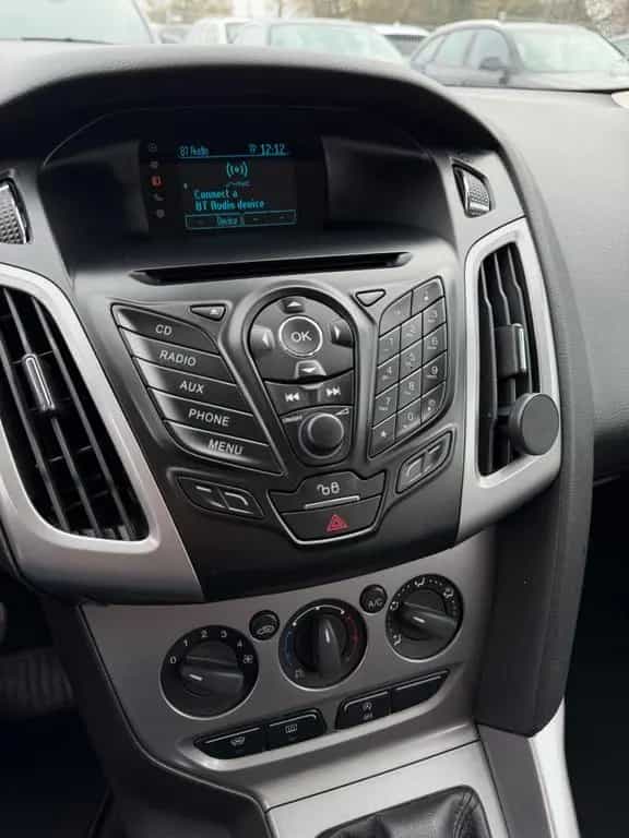 Ford Focus Turnier Sync Edition| Wenig-Km| EcoBoost 04/2014-photo-13