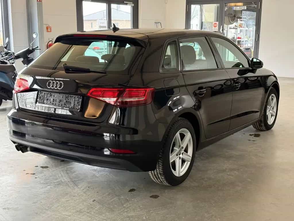 Audi A3 Sportback 1.4 TSI Bi-Xenon/Navi/BC 05/2017-photo-2