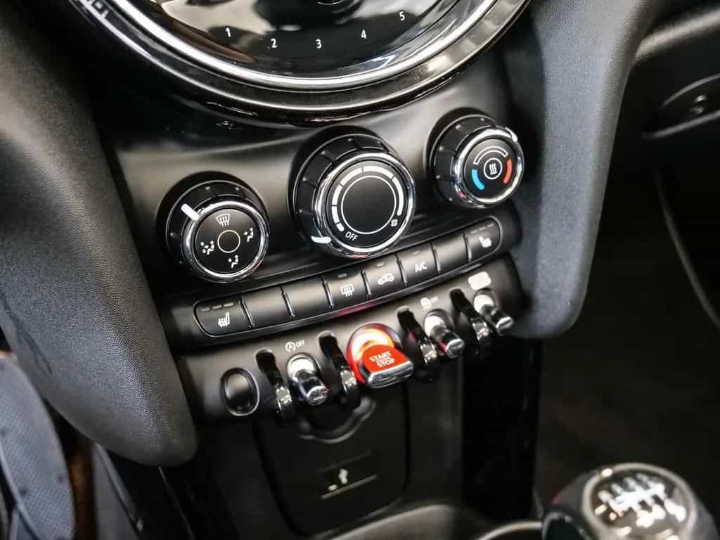 MINI Cooper Cabrio Cooper Younique Trim Nav LED RFK+PDC Shz 18" 01/2022-photo-16
