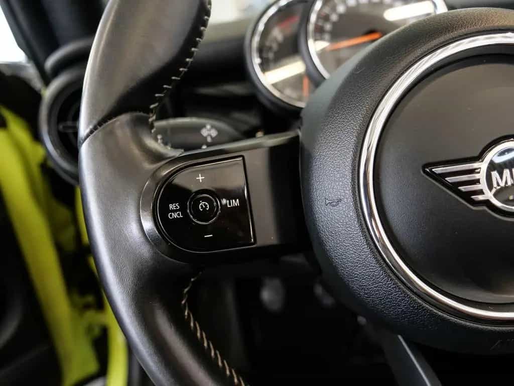 MINI Cooper Cabrio Cooper Younique Trim Nav LED RFK+PDC Shz 18" 01/2022-photo-19
