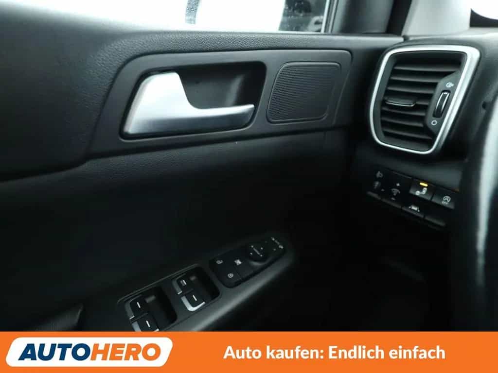 Kia Sportage 1.6 GDI Spirit 2WD *NAVI*BI-LED*TEMPO* 10/2019-photo-27
