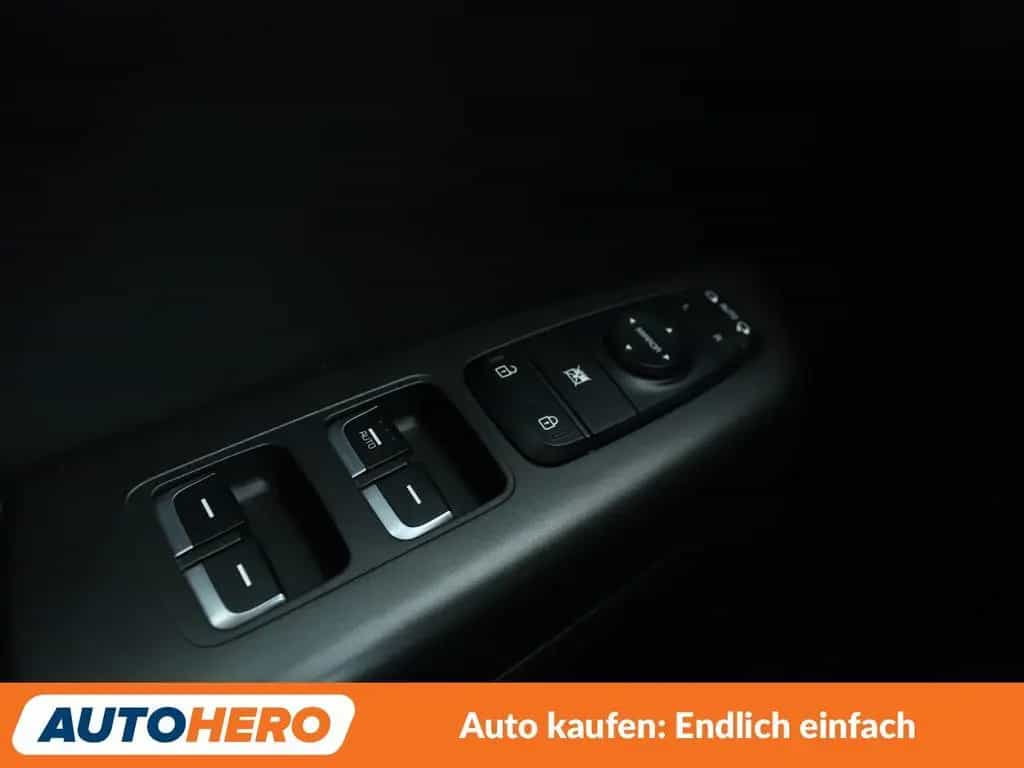 Kia Sportage 1.6 GDI Spirit 2WD *NAVI*BI-LED*TEMPO* 10/2019-photo-28