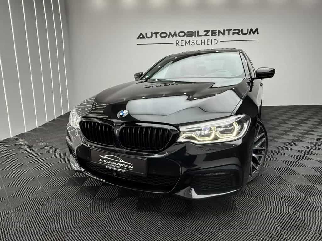 BMW 5 540 i M Sport*S.Dach*Kamera*HeadUP*Ambiente* 12/2018-photo-0