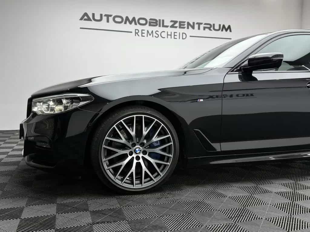 BMW 5 540 i M Sport*S.Dach*Kamera*HeadUP*Ambiente* 12/2018-photo-10