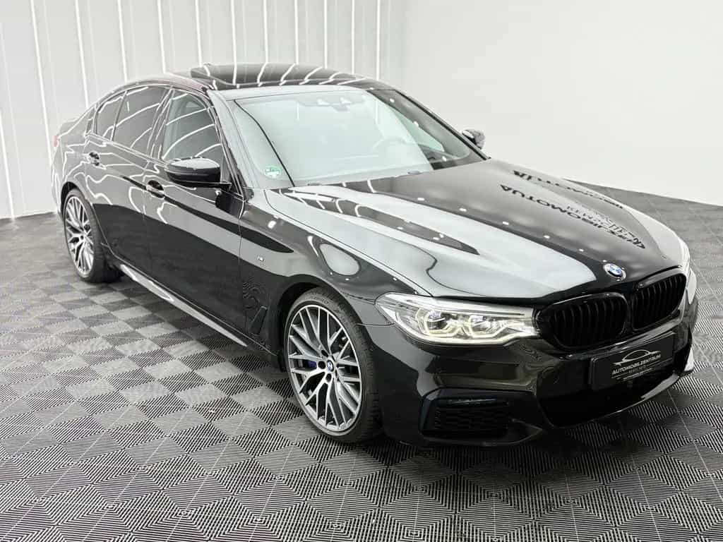 BMW 5 540 i M Sport*S.Dach*Kamera*HeadUP*Ambiente* 12/2018-photo-2