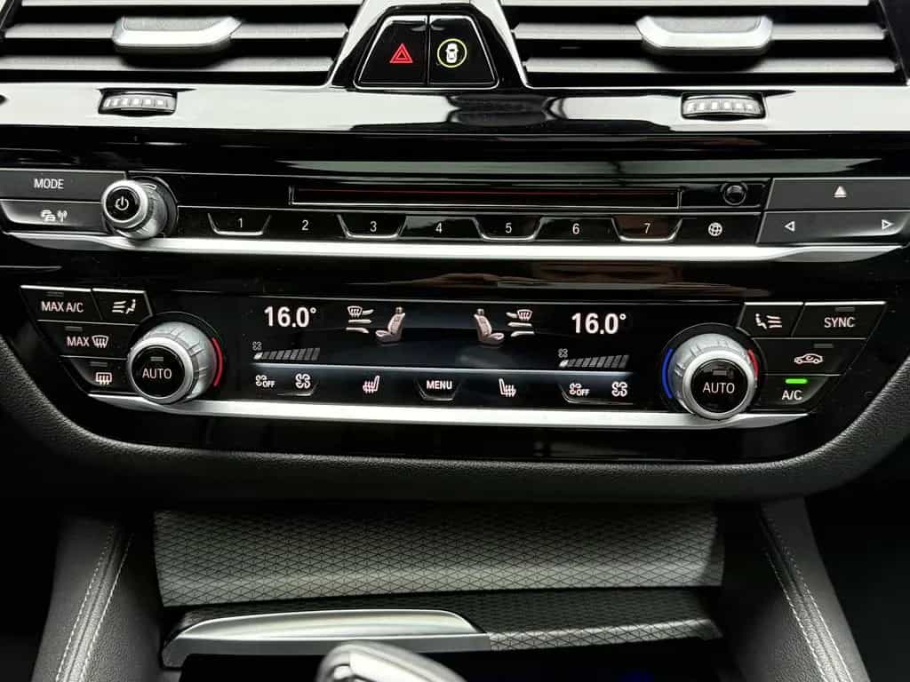 BMW 5 540 i M Sport*S.Dach*Kamera*HeadUP*Ambiente* 12/2018-photo-20
