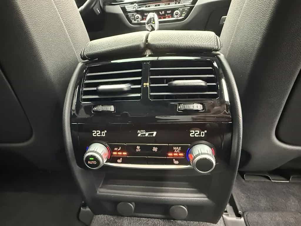 BMW 5 540 i M Sport*S.Dach*Kamera*HeadUP*Ambiente* 12/2018-photo-23