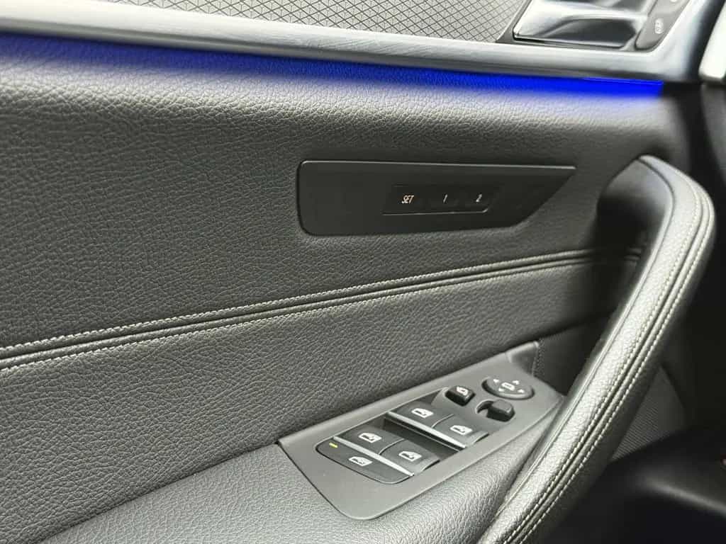 BMW 5 540 i M Sport*S.Dach*Kamera*HeadUP*Ambiente* 12/2018-photo-24