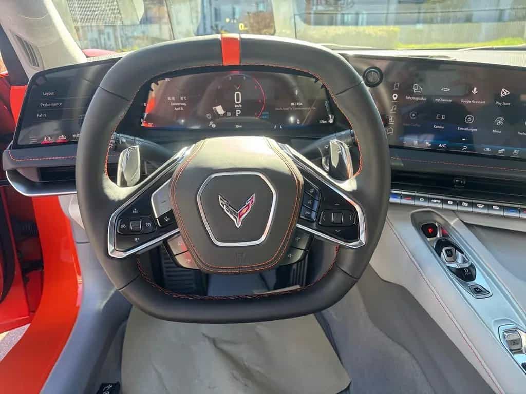 Corvette C8 Stingray Coupé 3LT 26 new Interior/Spoiler null-photo-10