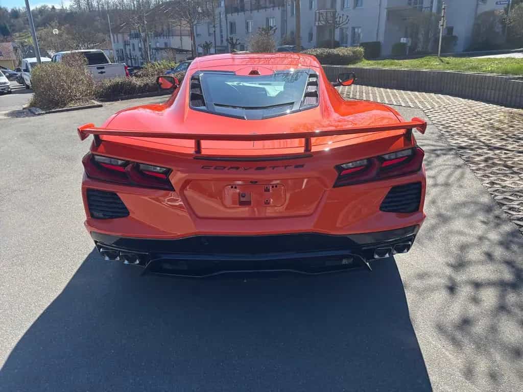 Corvette C8 Stingray Coupé 3LT 26 new Interior/Spoiler null-photo-13