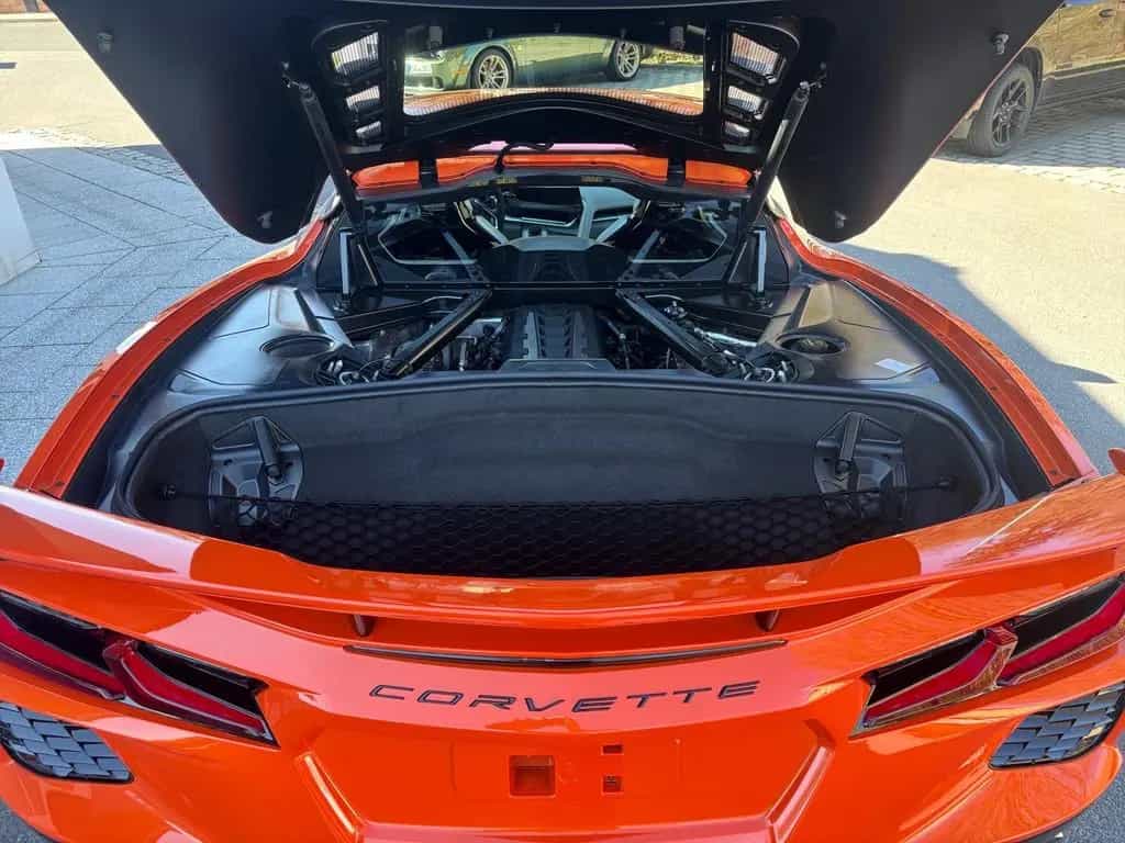 Corvette C8 Stingray Coupé 3LT 26 new Interior/Spoiler null-photo-16