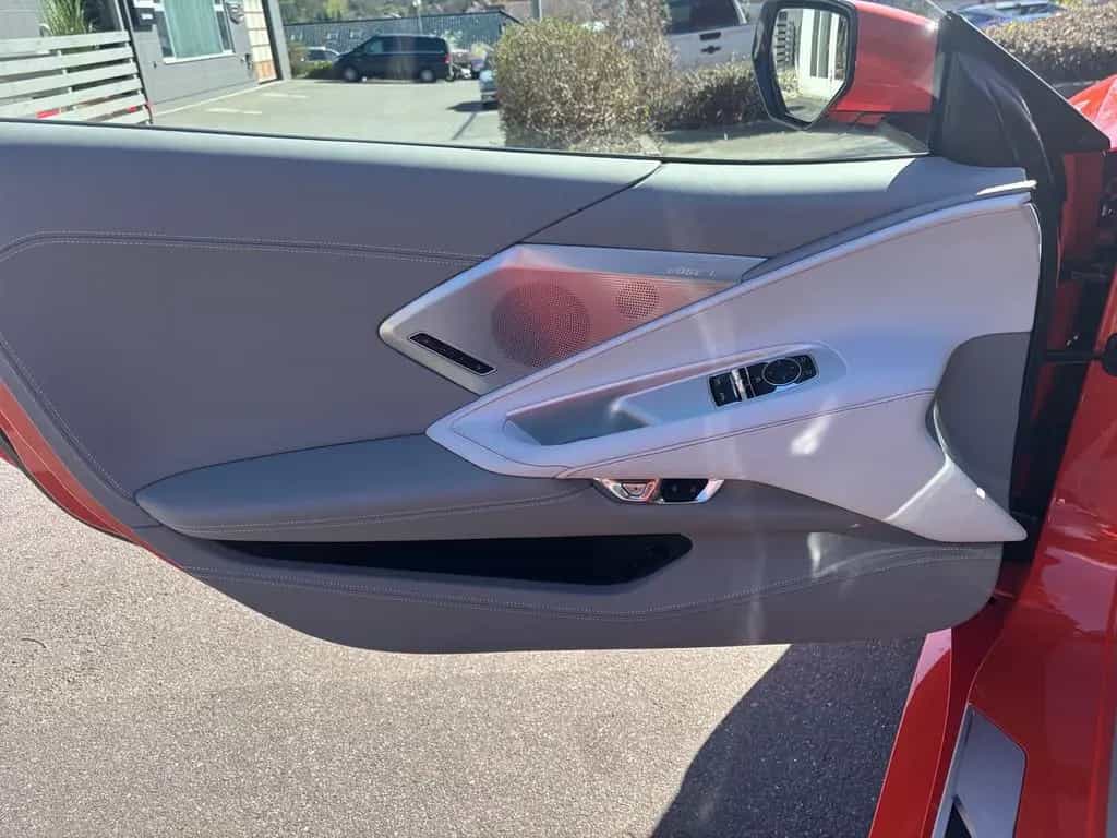 Corvette C8 Stingray Coupé 3LT 26 new Interior/Spoiler null-photo-20