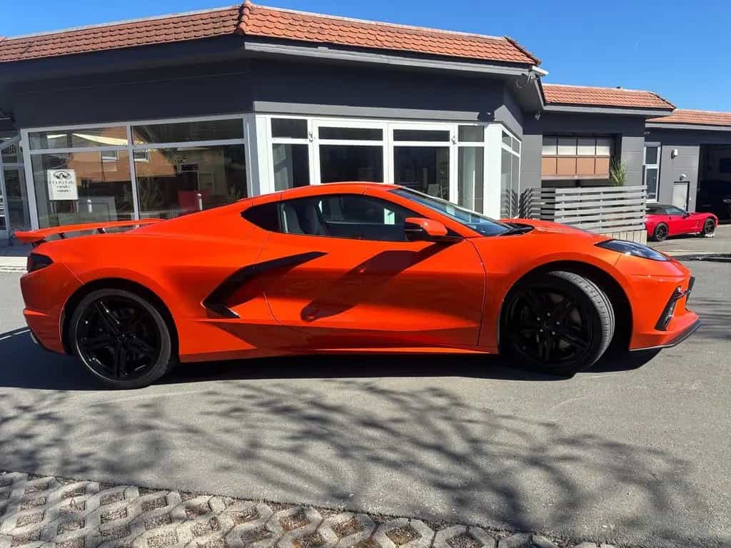 Corvette C8 Stingray Coupé 3LT 26 new Interior/Spoiler null-photo-3