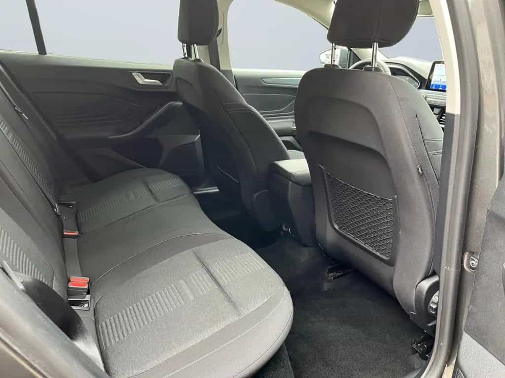 Ford Focus Turnier Active 1.5 EcoBlue Winter Paket 07/2021-photo-10