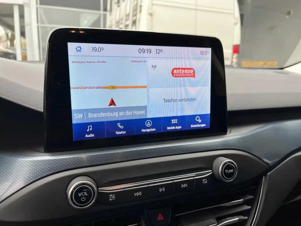 Ford Focus Turnier Active 1.5 EcoBlue Winter Paket 07/2021-photo-12