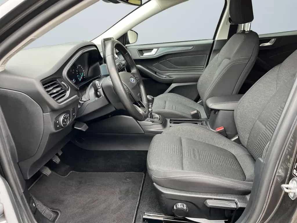 Ford Focus Turnier Active 1.5 EcoBlue Winter Paket 07/2021-photo-6