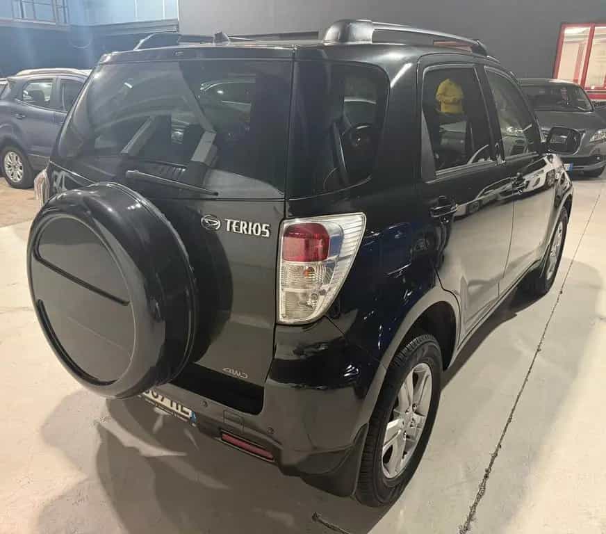 Daihatsu Terios Benzina Automatica 4x4 Neopatent 11/2012-photo-3