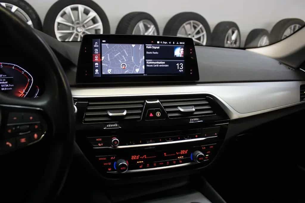 BMW 5 Series Cockpit*AHK*HUD*LHZ 11/2019-photo-23