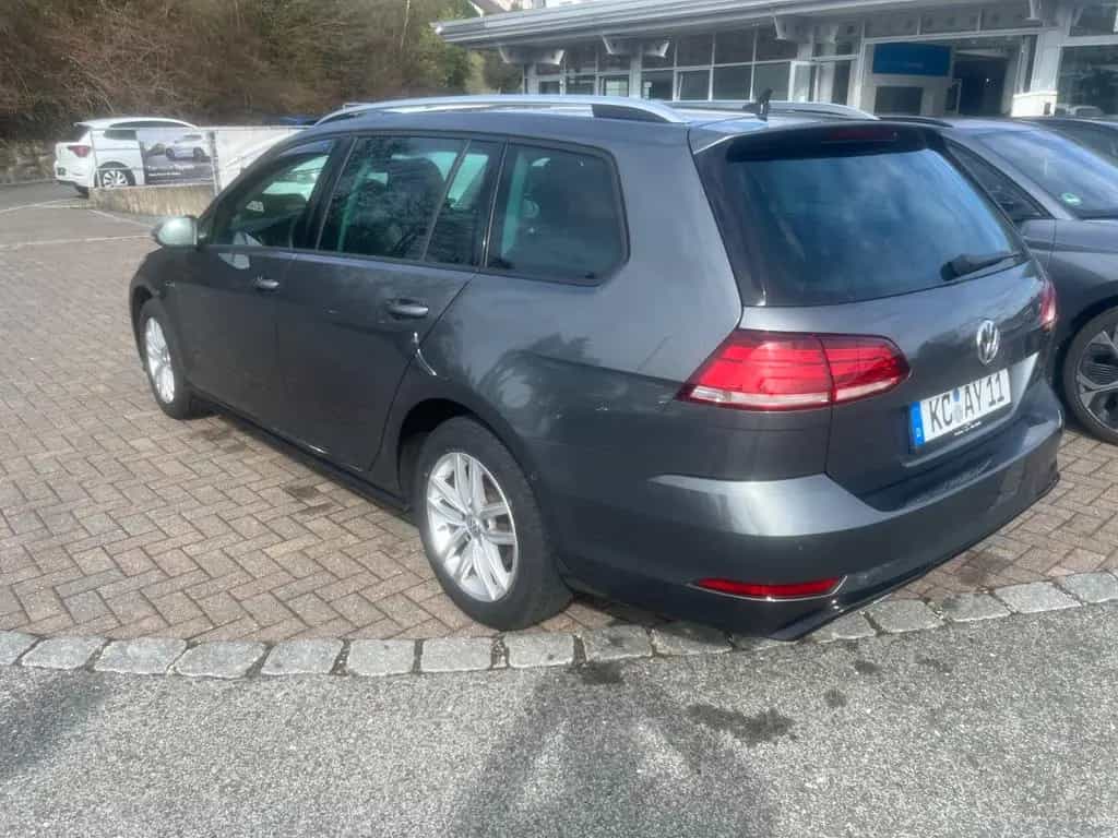 Volkswagen Golf 2.0 TDI SCR DSG Comfortline Variant Com... 05/2020-photo-1