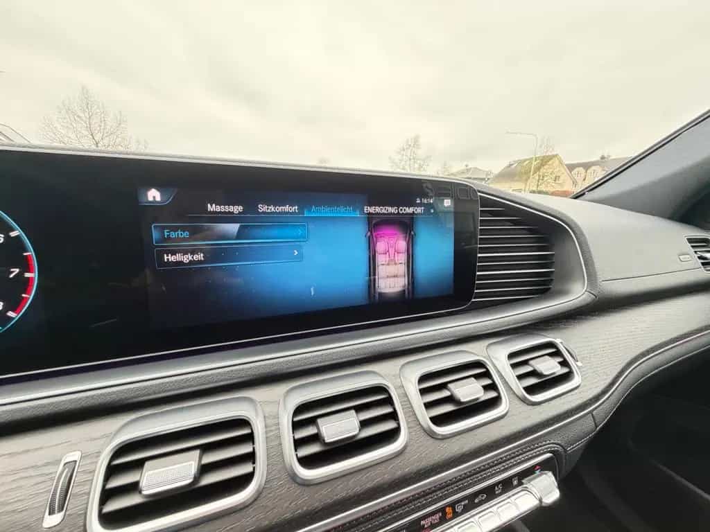 Mercedes-Benz GLE-Class 12/2020-photo-32