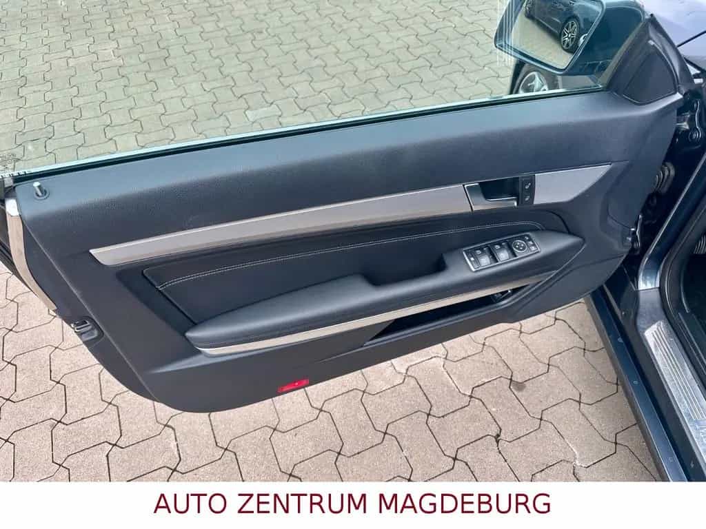 Mercedes-Benz E 200 Coupe *LED*NAVI*SPORTPAKET*TEMPOMAT* 12/2015-photo-10