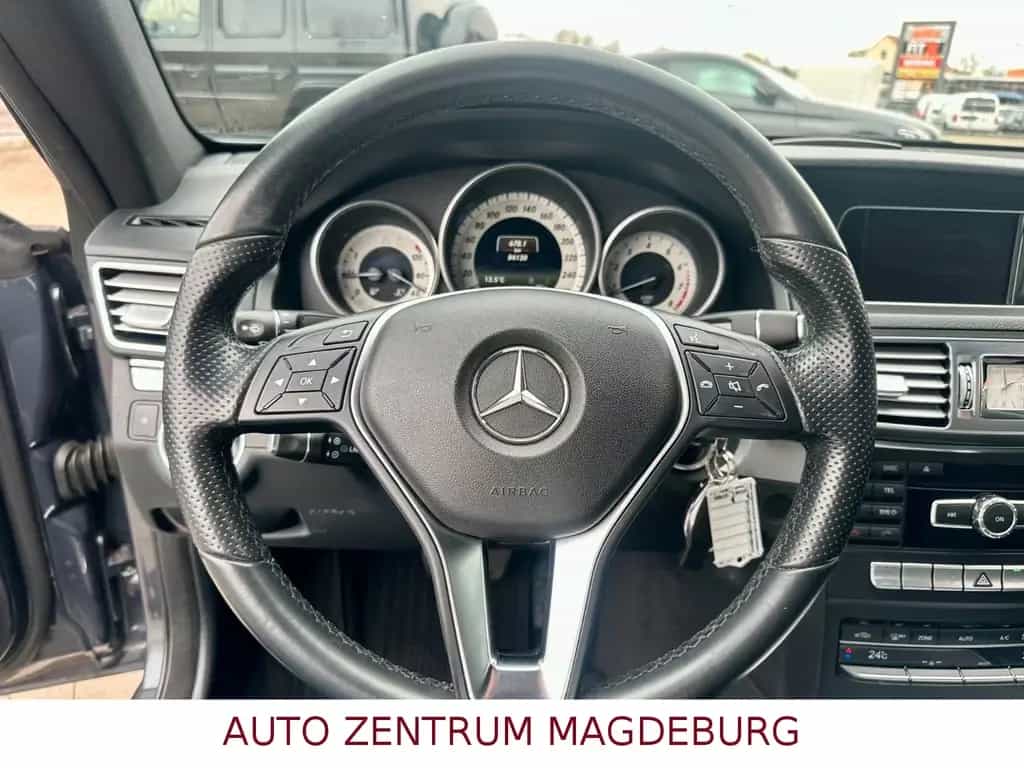 Mercedes-Benz E 200 Coupe *LED*NAVI*SPORTPAKET*TEMPOMAT* 12/2015-photo-16