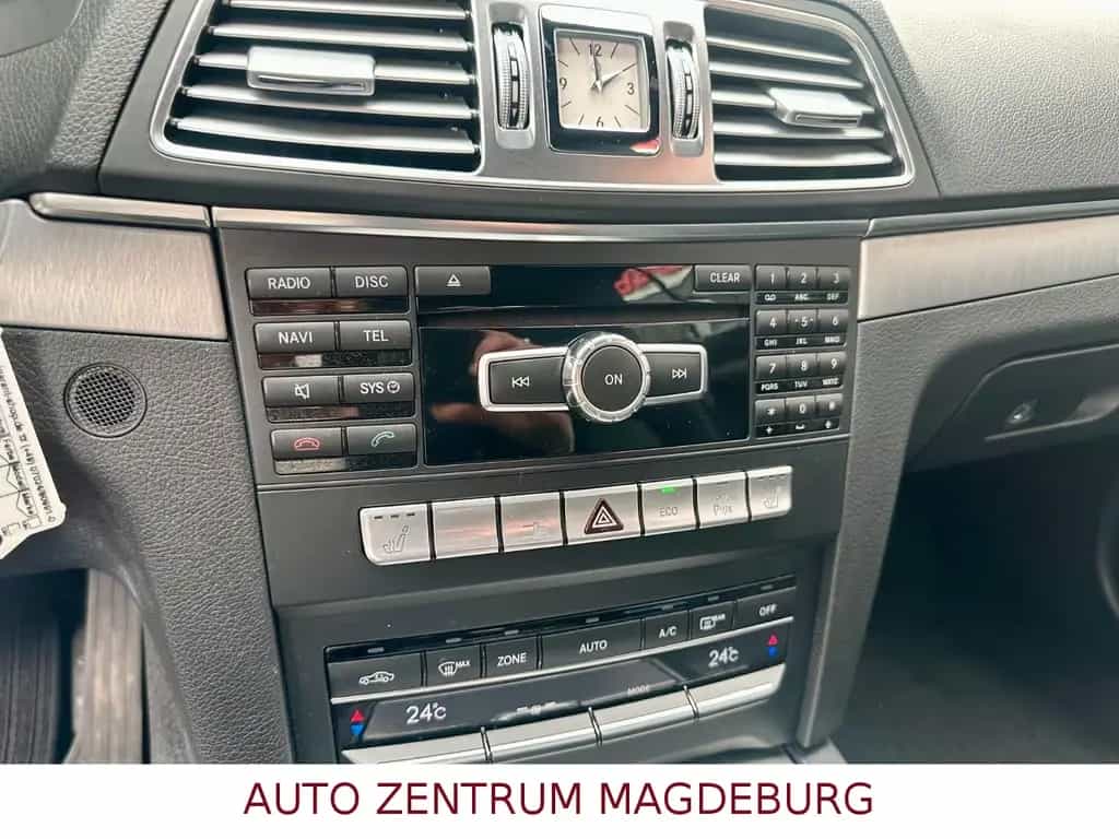 Mercedes-Benz E 200 Coupe *LED*NAVI*SPORTPAKET*TEMPOMAT* 12/2015-photo-17