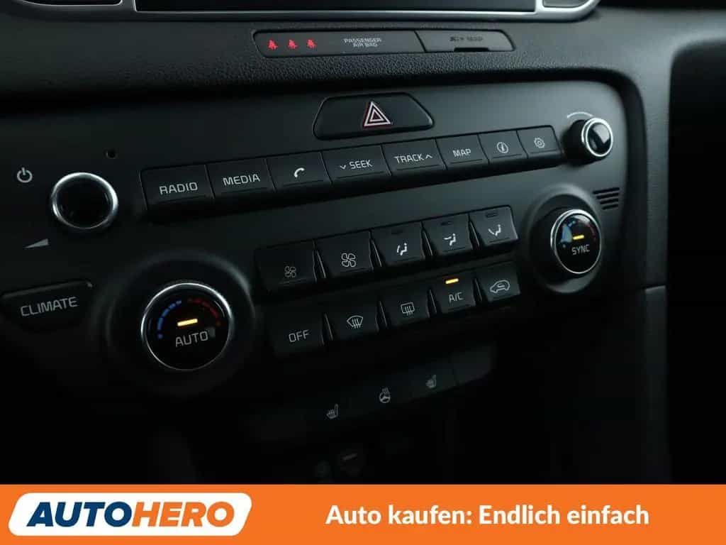 Kia Sportage 1.6 GDI Dream Team 2WD *NAVI*CAM*TEMPO* 10/2018-photo-22
