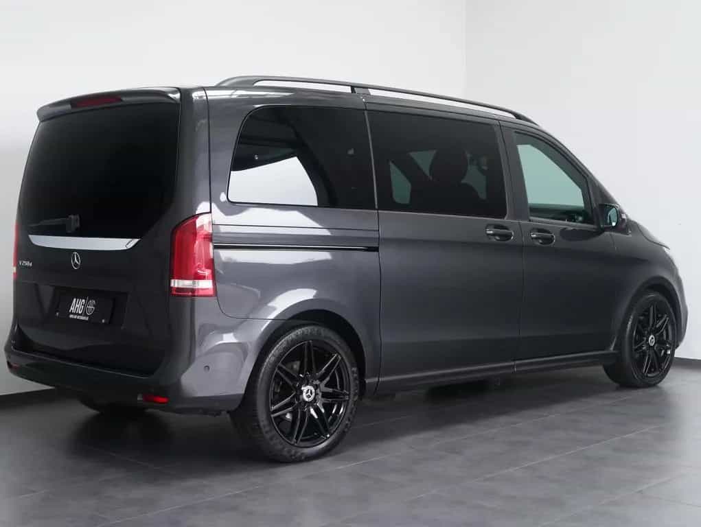 Mercedes-Benz V-Class 250 d kompakt AMG-LINE/NIGHT/LM19"/AHK 12/2021-photo-3