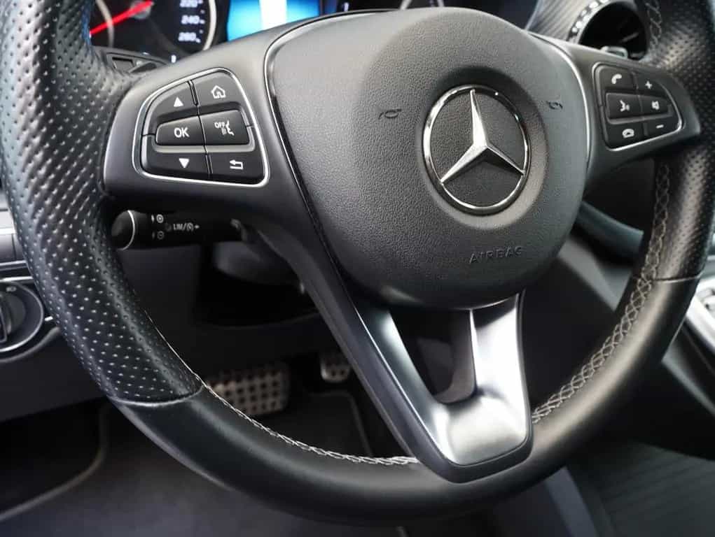 Mercedes-Benz V-Class 250 d kompakt AMG-LINE/NIGHT/LM19"/AHK 12/2021-photo-6
