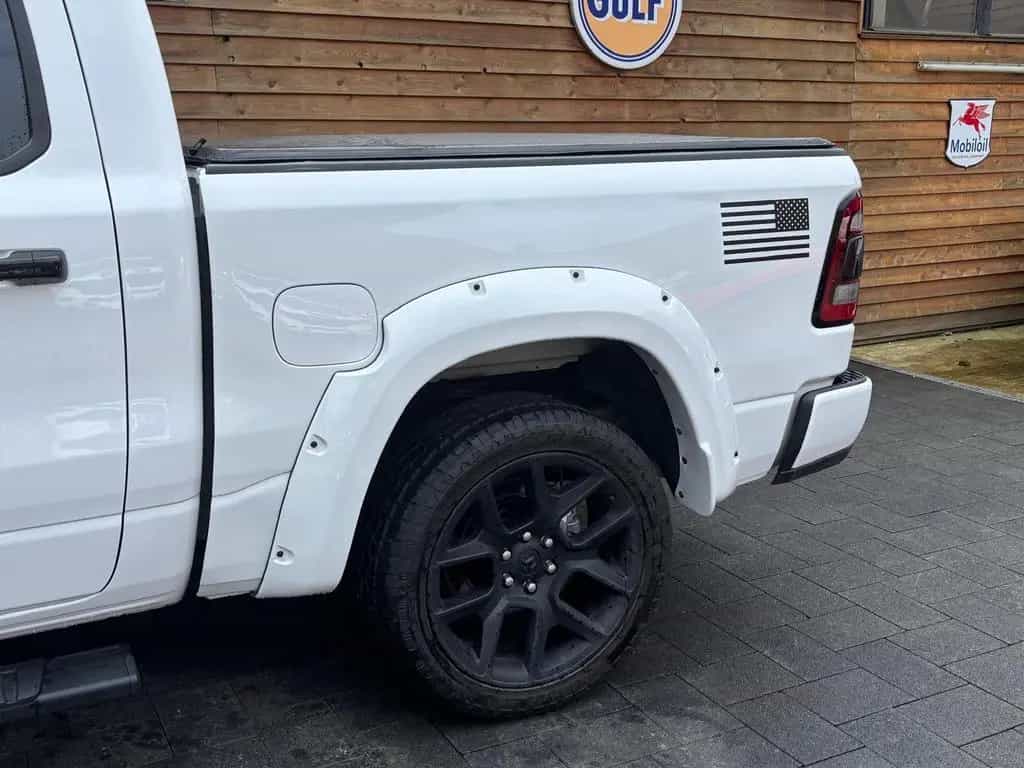 Dodge RAM 1500 Laramie 5.7L 12Zoll Display 4x4 LPG AHK 05/2023-photo-9