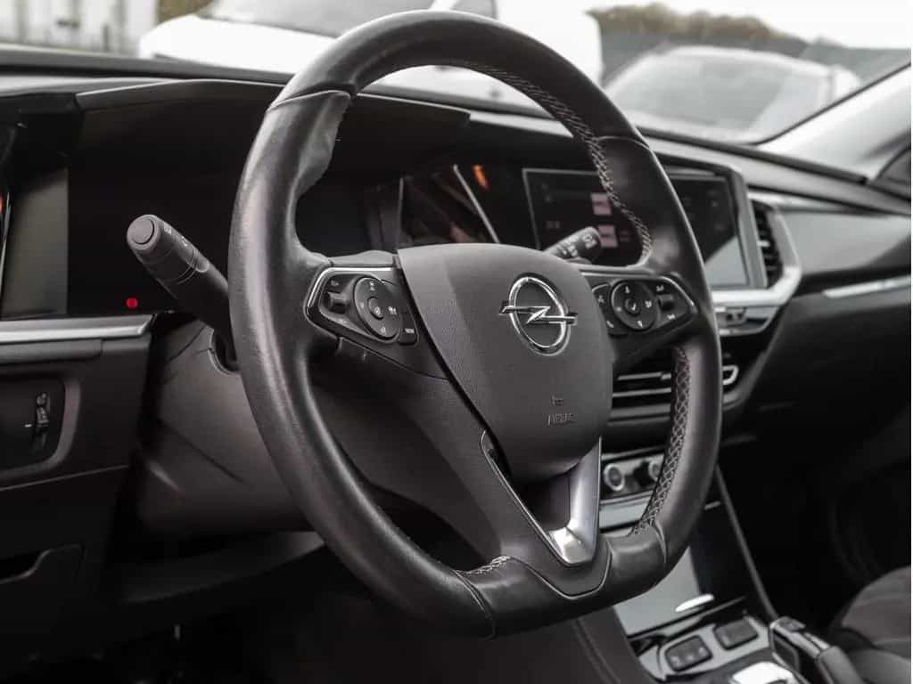 Opel Grandland 1.2 Ultimate FACEL. MATRIX-LED 360° 11/2022-photo-11