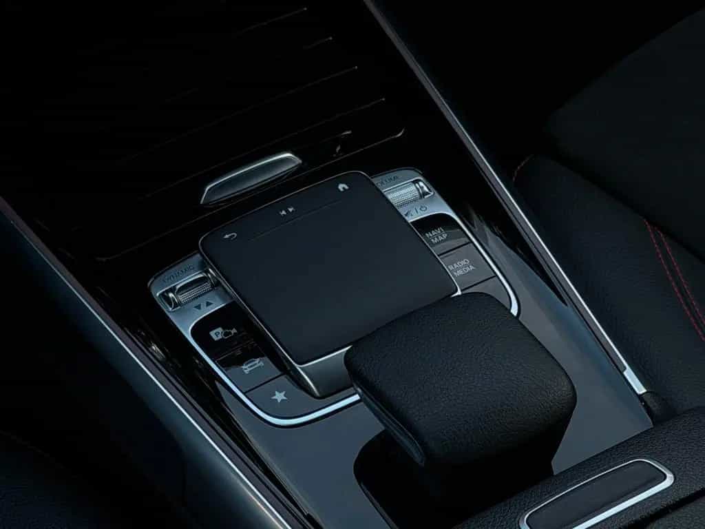 Mercedes-Benz GLB-Class 200 *AMG*R-Kamera*Burmester*LED*MBUX* 03/2021-photo-10