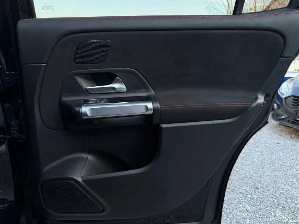 Mercedes-Benz GLB-Class 200 *AMG*R-Kamera*Burmester*LED*MBUX* 03/2021-photo-21