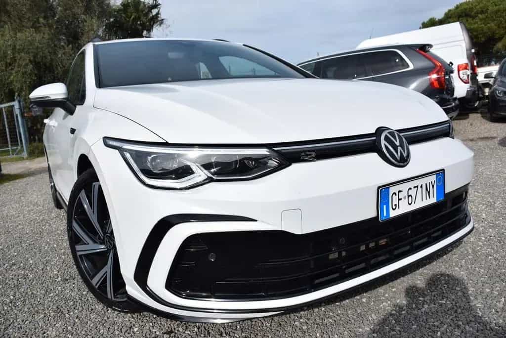 Volkswagen Golf VIII SW GANCIO TETTO 2.0TDI 150C 12/2020-photo-0